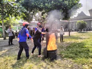Penyuluhan Pencegahan Bahaya Kebakaran kepada Masyarakat