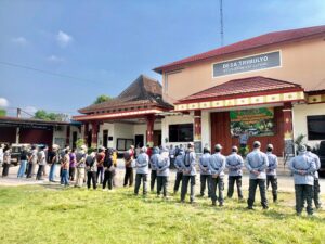 Satlinmas dan Jaga Warga Kalurahan Trimulyo Dapatkan Penguatan Kapasitas