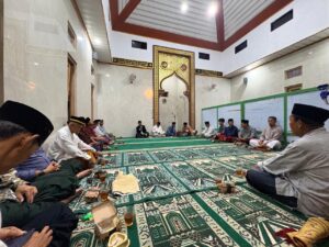 Safari Pemkal Trimulyo di Mushola Darul Falah Kalirase, Pererat Silaturahmi dengan Warga