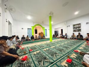 Safari Tarawih Pemkal Trimulyo di Mushola Al Aqsho Balong, Pererat Silaturahmi dan Ukhuwah di Bulan Ramadan